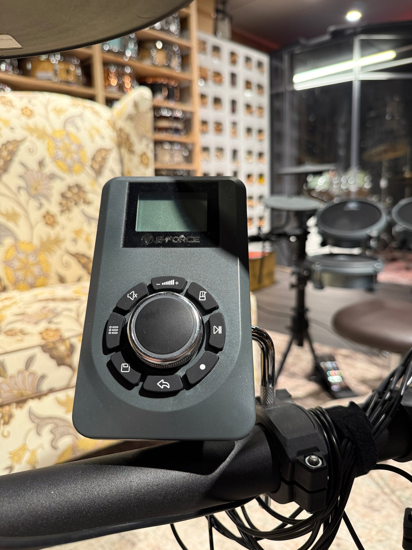 E-FORCE : EXPLORER PLUS