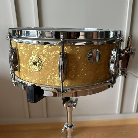 [Preloved] Gretsch BroadKaster Antique Pearl Snare Drum