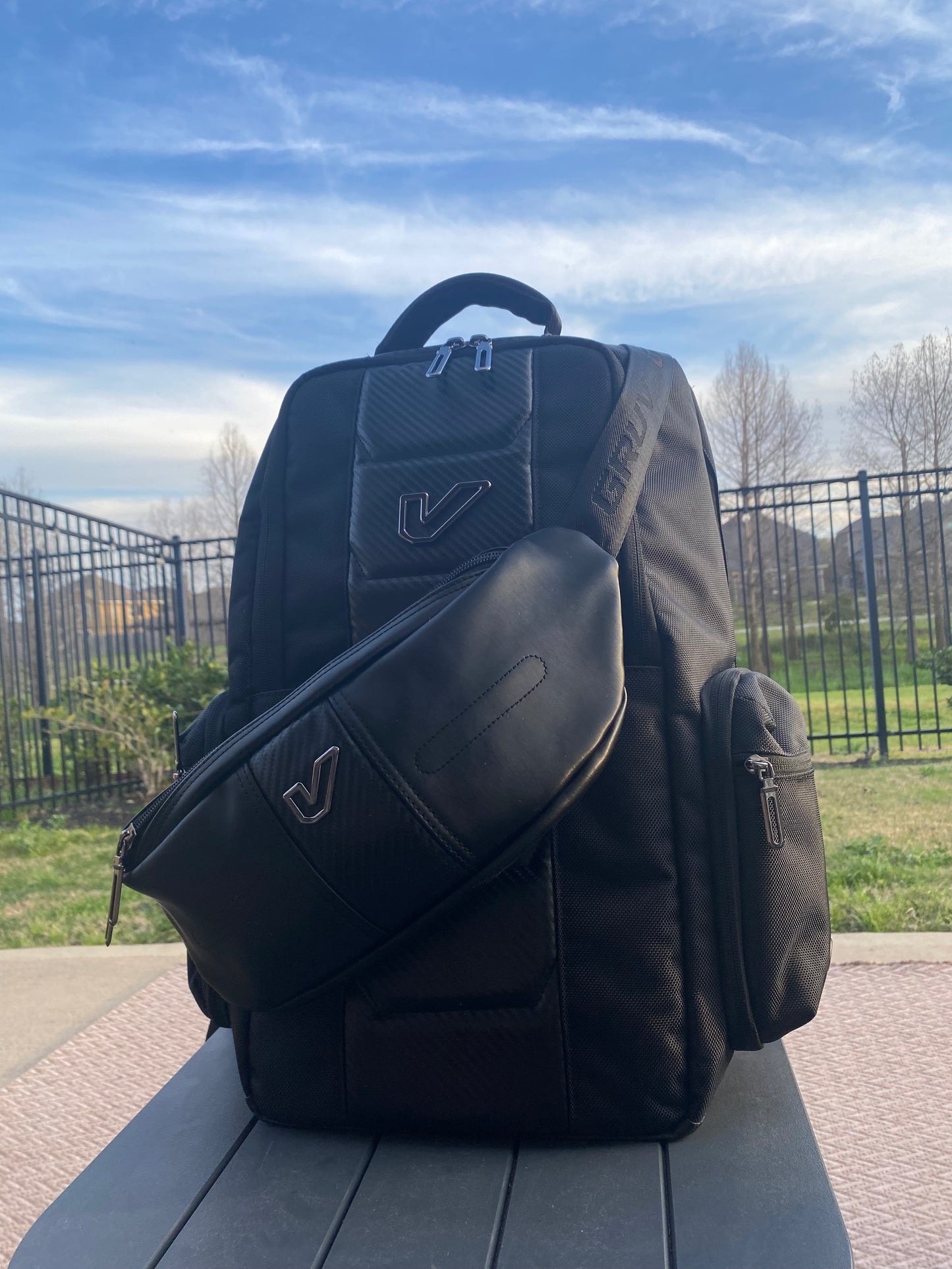 Gruv Gear : SLNG Personal Tech Pack (Karbon Edition)